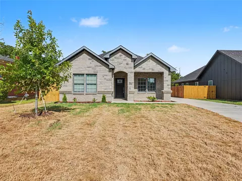 821 S Ayers Ave, Fort Worth, TX 76103