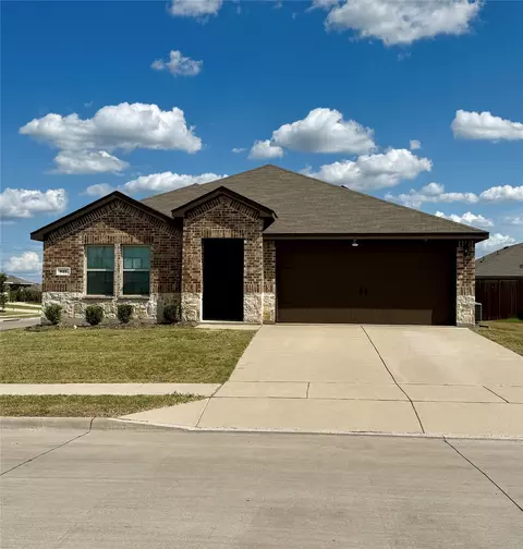 616 Chuck Wagon Dr, Royse City, TX 75189