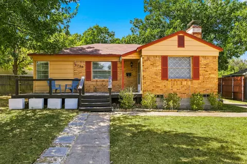 2759 Avon St, Dallas, TX 75211