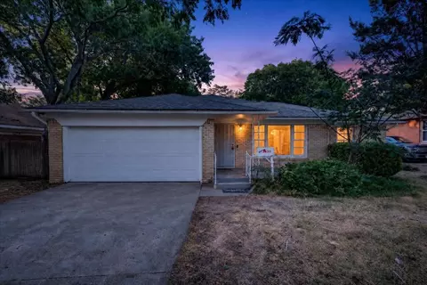 7433 Vallejo Dr, Dallas, TX 75227