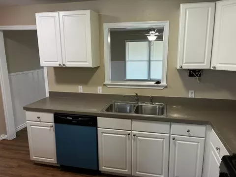 Kitchen - 319 E Holley St, Mesquite, TX 75149 photo 4 of 4