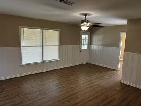 Living - 319 E Holley St, Mesquite, TX 75149 photo 2 of 9