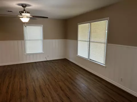 Living - 319 E Holley St, Mesquite, TX 75149 photo 5 of 9
