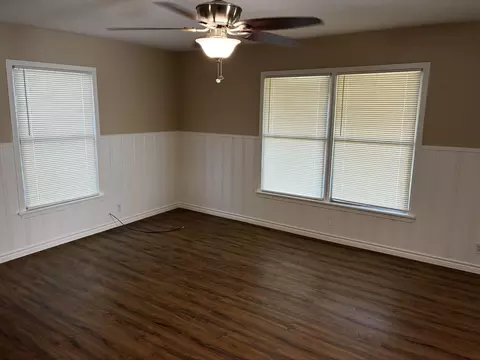 Living - 319 E Holley St, Mesquite, TX 75149 photo 4 of 9