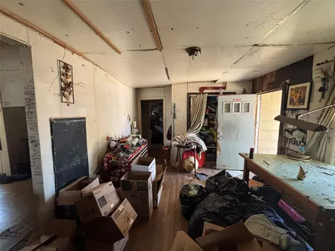 Entry Way - 649 Avenue F, Hamlin, TX 79520 photo 1 of 4