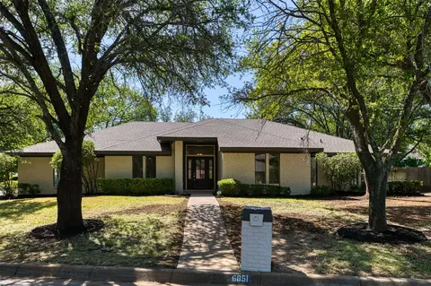 6851 Shorecrest Ct, Fort Worth, TX 76132
