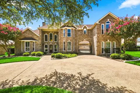 6301 Mesa Ridge Dr, Fort Worth, TX 76137