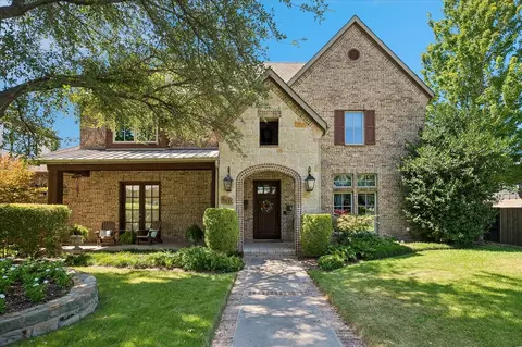 9434 Dartridge Dr, Dallas, TX 75238