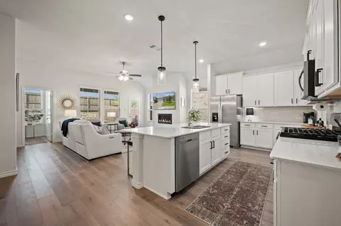 10408 Bluestone Ln, Aubrey, TX 76227