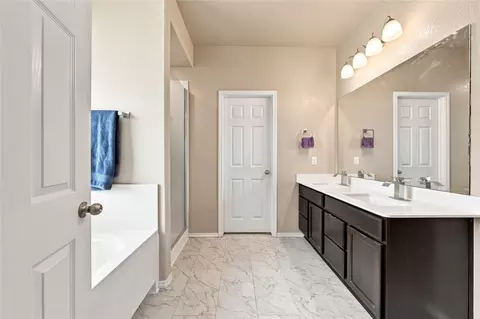 Bath - 2921 Beutel Rd, Lorena, TX 76655 photo 1 of 3