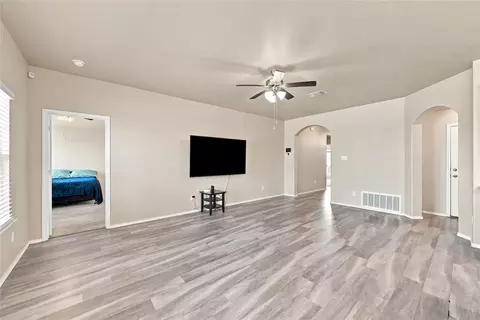 Living - 2921 Beutel Rd, Lorena, TX 76655 photo 2 of 3