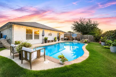 4136 Justin Dr, Fort Worth, TX 76244