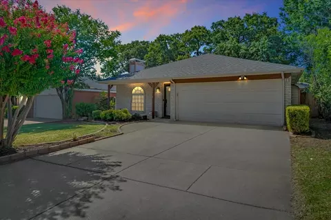 5906 Santa Fe Dr, Arlington, TX 76017