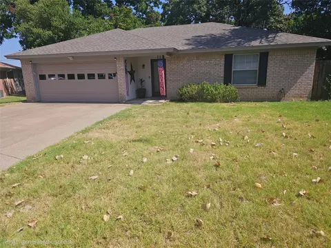 7239 Muse Ct, Fort Worth, TX 76112