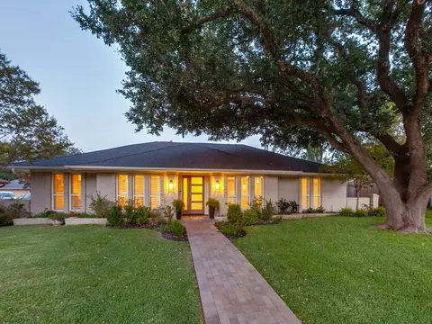 7262 Fernmeadow Dr, Dallas, TX 75248