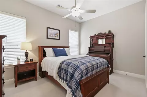 Bedroom - 412 Nora Ln, Argyle, TX 76226 photo 2 of 4