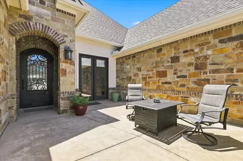 Other - 412 Nora Ln, Argyle, TX 76226 photo 1 of 4