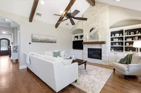 Living - 412 Nora Ln, Argyle, TX 76226 photo 3 of 6