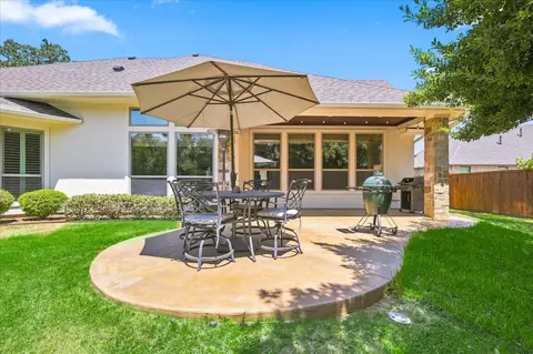 Exterior - 412 Nora Ln, Argyle, TX 76226 photo 5 of 7