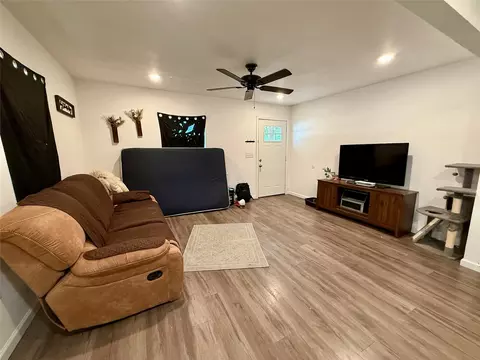 Living - 3632 N 22nd St, Waco, TX 76708 photo 2 of 2