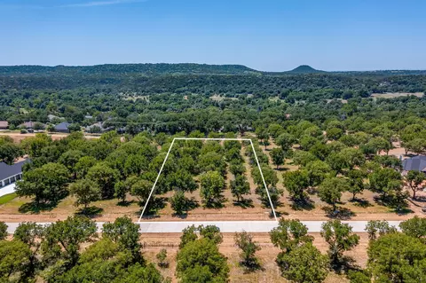 2373 E Landings S, Granbury, TX 76049
