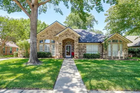 412 Inland Cir, Azle, TX 76020