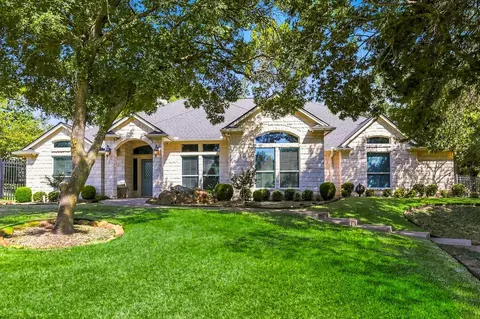 144 Saddle Brook Dr, Hudson Oaks, TX 76087