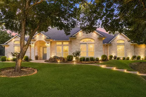 144 Saddle Brook Dr, Hudson Oaks, TX 76087