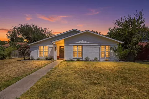 761 Mockingbird Dr, Lewisville, TX 75067
