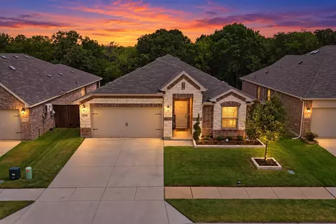 3728 Maroon Creek Rd, Aubrey, TX 76227
