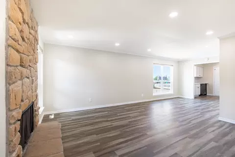 10650 Steppington Dr #228, Dallas, TX 75230