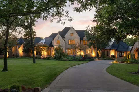 2005 Bayshore Dr, Flower Mound, TX 75022