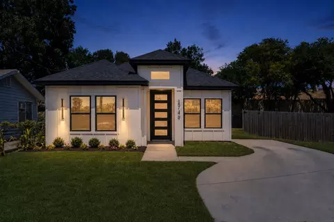 2749 Bethurum Ave, Dallas, TX 75215