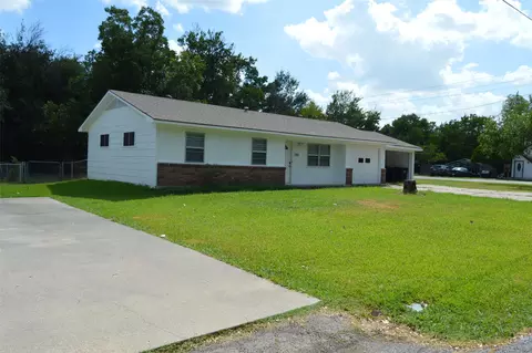 3321 Eastland Ave, Greenville, TX 75402