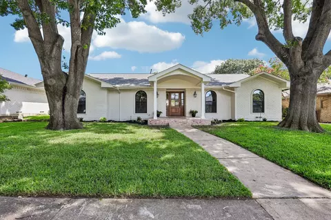 7330 Alto Caro Dr, Dallas, TX 75248