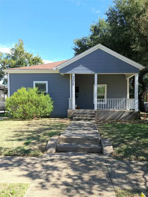 708 S Willomet Ave, Dallas, TX 75208