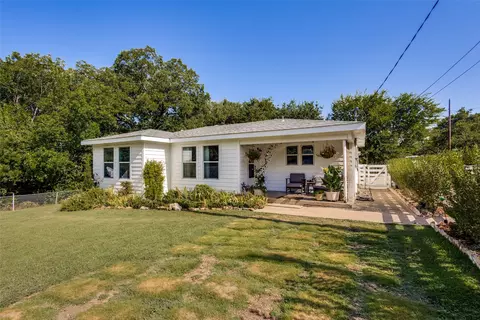 712 Baker St, Mckinney, TX 75069