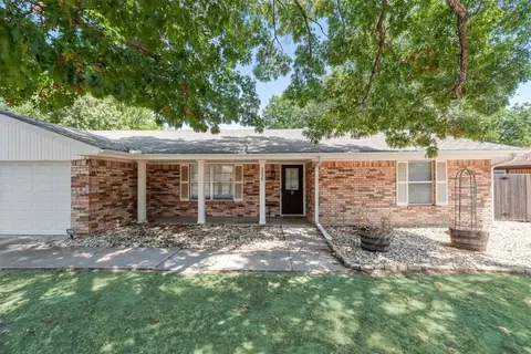 2228 Picadilly Ln, Denton, TX 76209