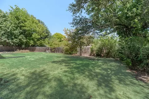 Exterior - 2228 Picadilly Ln, Denton, TX 76209 photo 4 of 4