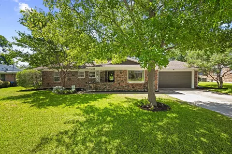 3517 Wooten Dr, Fort Worth, TX 76133
