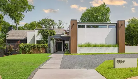 9863 Elmcrest Dr, Dallas, TX 75238