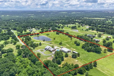 1131 Harvey Ln, Denison, TX 75020