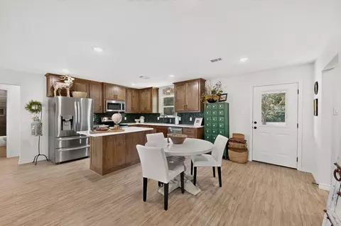 Kitchen - 1069 Hereford Dr, Springtown, TX 76082 photo 1 of 2