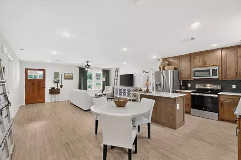 Other - 1069 Hereford Dr, Springtown, TX 76082 photo 3 of 11