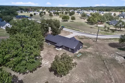 View/Area - 1069 Hereford Dr, Springtown, TX 76082 photo 1 of 3