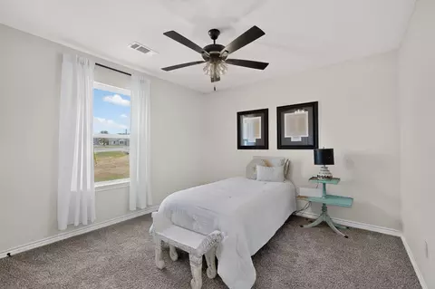 Bedroom - 1069 Hereford Dr, Springtown, TX 76082 photo 6 of 7