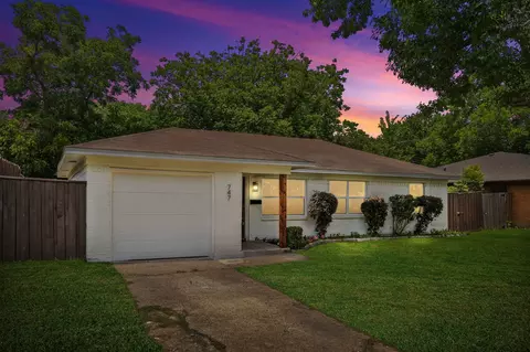 747 High School Dr, Seagoville, TX 75159