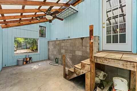 Exterior - 400 Capps St, Marlin, TX 76661 photo 5 of 7