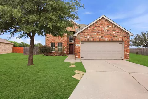 8228 Misty Water Dr, Fort Worth, TX 76131