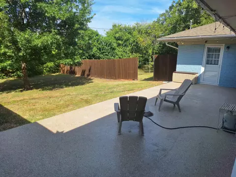 Exterior - 2116 N 33rd St, Waco, TX 76708 photo 4 of 5